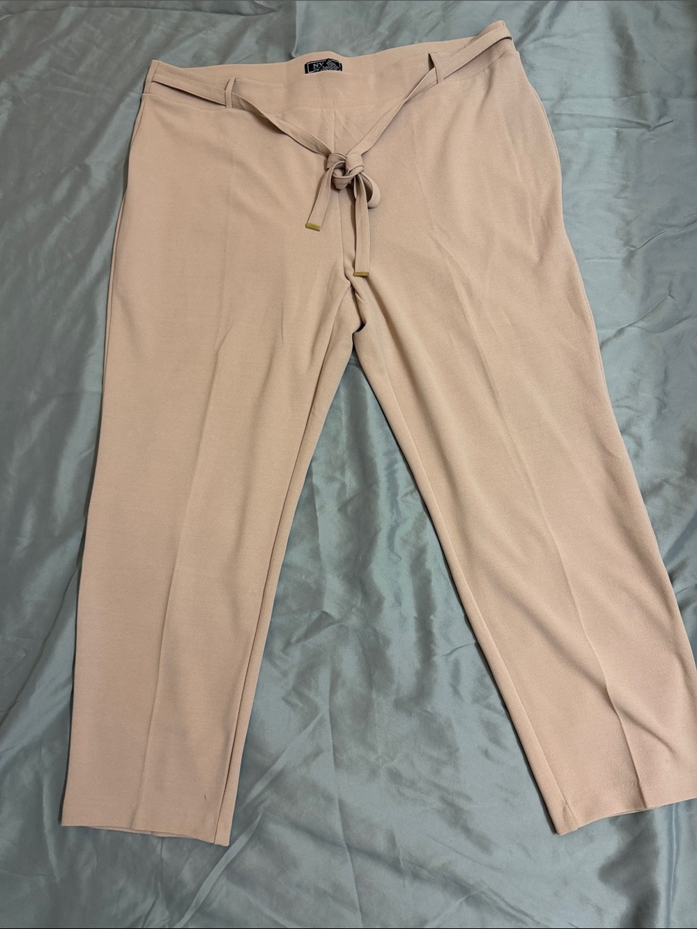 Women’s Cream Pull-up Trousers